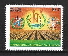 PAKISTAN. N°809 De 1992. FAO/Nutrition. - Ernährung