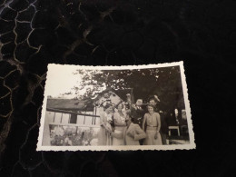 P-408 , Photo , Aix Les Bains, Restaurant Chez Caramello , Août 1933 - Lugares