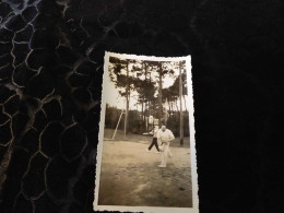 P-421 , Photo ,Homme Tennisman, Parc Des Sports Des Sables D'Olonne, 1935 - Persone Identificate