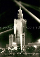 73102718 Warszawa Palast Der Kultur Nachtaufnahme Warszawa - Pologne