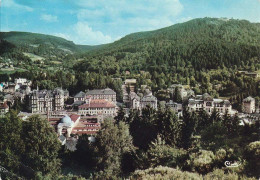 CPM - LA BOURBOULE - La Ville Dans Un Nid De Verdure  -  Vue Aérienne - La Bourboule