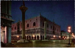 VENISE. -  VENEZIA.  -  Le Palais Ducal La Nuit - Venetië (Venice)