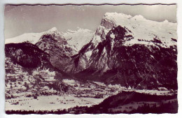 (74). Samoens. Ed Cil N° P 9997 (2) La Place Du Marché Et L'église & A 6318 Samoens Les Saix - Samoëns