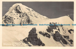 R062315 Jungfraubahn. Berghaus Und Station Jungfraujoch. Blick Auf Monch. Photog - World