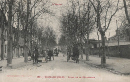 11 CASTELNAUDARY COURS DE LA REPUBLIQUE AVEC ATTELAGE CPA BON ETAT - Castelnaudary