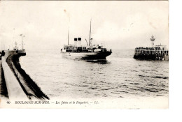 Boulongne Sur Mer / Jetées Et Paquebot - Boulogne Sur Mer