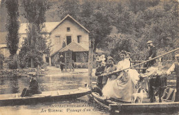 CPA 63 CHATEAUNEUF LES BAINS LE BATEAU PASSAGE D'UN CHAR - Autres & Non Classés