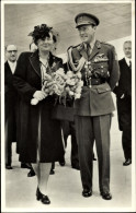 CPA Princesse Juliana Der Niederlande, Prince Bernhard, Flugplatz Cointrin, Genf, 1946 - Familles Royales