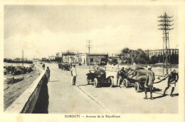 Djibouti, DJIBOUTI, Avenue De La République, Old Car, Cart (1930s) Postcard (1) - Gibuti