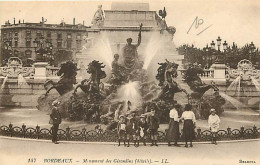 33 - Bordeaux - Monument Des Girondins - Animée - CPA - Voir Scans Recto-Verso - Bordeaux