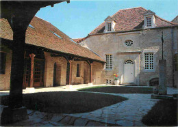21 - Flavigny Sur Ozerain - Monastère Saint Joseph - Cour De L'hôtellerie - CPM - Voir Scans Recto-Verso - Other & Unclassified