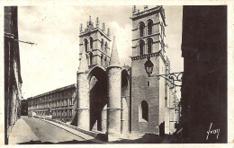 *CPA - 34 - MONTPELLIER - La Cathédrale St Pierre Et La Faculté De Médecine - Montpellier