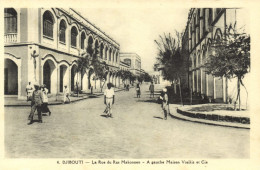 Djibouti, DJIBOUTI, La Rue Du Ras Makonnen, Street Scene (1930s) Postcard - Gibuti