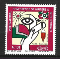 PAKISTAN. N°912 De 1995. Conférence Des écrivains. - Writers