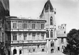 30 UZES La Façade Du Chateau  (scan R/V) 24 \PC1205 - Uzès