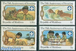 Maldives 1982 75 Years Scouting 4v, Mint NH, Sport - Scouting - Swimming - Schwimmen