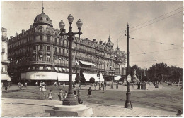 *CPA - 34 - MONTPELLIER - Place De La Comédie Vers L'Esplanade (B) - Montpellier