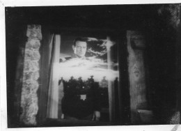 Photographie Photo Vintage Snapshot Cinéma John Wayne écran - Other & Unclassified