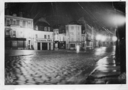 Photographie Photo Vintage Snapshot Le Mans Nuit  - Autres & Non Classés