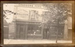 Photographie Photo Vintage Snapshot Billoin Thiberge Quincaillerie Magasin - Plaatsen