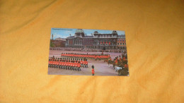 CARTE POSTALE ANCIENNE CIRCULEE DE 1968.../ LONDON.- TROOPING THE COLOUR...CACHET + TIMBRE - Buckingham Palace