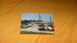 CARTE POSTALE ANCIENNE CIRCULEE DE 1966../ KERLOUAN.- LA PLAGE ET LES ROCHERS...CACHET + TIMBRE - Kerlouan