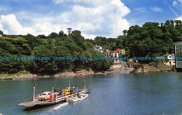 R063171 Bodinnick Ferry. Fowey. 1968 - Monde