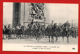 (RECTO / VERSO) PARIS - LES FETES DE LA VICTOIRE LE 14 JUILLET 1919 - LE DEFILE - LE SALUT AUX MORTS - CPA - Guerra 1914-18