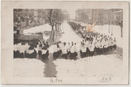 Carte Photo  RARE Le Puy (43)  Procession Religieuse Avec Beaucoup De Neige    Photo Machabert - Lieux