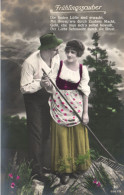 COUPLES, MAN WITH HAT AND WOMAN FLIRTING, RAKE, SWITZERLAND, POSTCARD - Paare