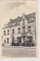 Westende. Le Relais. 45 Place Communale. * - Westende