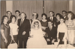 JEWISH JUDAICA ISRAEL HAKIRIA TEL AVIV WEDDING FAMILY ARCHIVE SNAPSHOT PHOTO FEMME HOMME  8.9X14cm. - Personas Anónimos