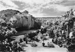 30 Terrasse De L'hotel Du Pont Du Gard (scan R/V) 27 \PC1206 - Beaucaire