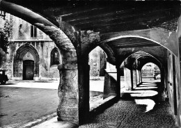 30  Villeneuve-lès-Avignon  La Rue Des Arcades    (scan R/V) 9 \PC1206 - Villeneuve-lès-Avignon