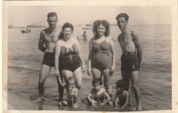 JEWISH JUDAICA ISRAEL TURQUIE ? FAMILY ARCHIVE SNAPSHOT PHOTO FEMME HOMME MAILLOT DE BAIN 5.6X8.5cm. - Anonymous Persons