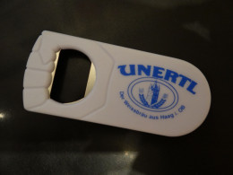 Kapselöffner: Unertl Weissbier Brauerei, Haag, Bayern. - Bottle Openers