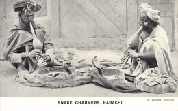 Pakistan - KARACHI - Snake Charmers - Publ. R. Jalbhoy  - Pakistán
