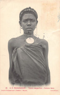 Madagascar - Types Malgaches - Femme Bara - Ed. G. Bodemer 30 - Madagaskar
