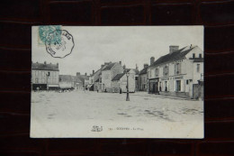 77 - SOUPPES : La Place - Souppes Sur Loing