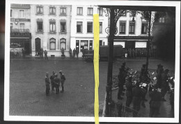 BELG 512 0524 WW2 WK2 OSTENDE KIOSQUE PHARMACIE GODFROID CAFE DE LA PLACE SOLDATS ALLEMANDS 1940 - Guerre, Militaire