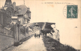 P-24-Mi-Is-1562 : LE TREPORT. LE CHEMIN DE LA TERRASSE - Le Treport