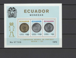 Ecuador 1974 Football Soccer World Cup S/s With Golden Overprint On Coins MNH -scarce- - 1974 – Allemagne Fédérale