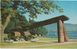 109 - Lumbermen's Arch, Stanley Park Vancouver - Vancouver