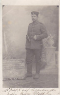 AK Foto Deutscher Soldat Mit Bajonett - FA 2/84 - 1915  (69282) - Guerre 1914-18