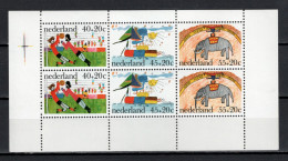 Netherlands 1976 Football Soccer, Children Paintings S/s MNH - Ungebraucht