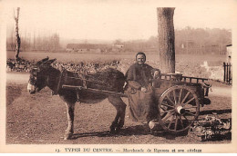 TYPES DU CENTRE - Marchande De Légumes Et Son Attelage - Très Bon état - Andere & Zonder Classificatie