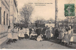 TOURS - Ecole Supérieure De Jeunes Filles - Cour De Récréation - état - Tours