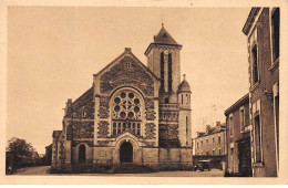 BELLIGNE - L'Eglise Et Le Presbytère - Très Bon état - Otros & Sin Clasificación