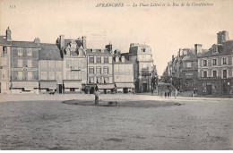 AVRANCHES - La Place Littré Et La Rue De La Constitution - Très Bon état - Avranches