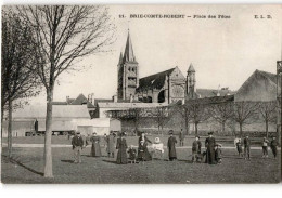 BRIE-COMTE-ROBERT: Place Des Fêtes - Très Bon état - Brie Comte Robert